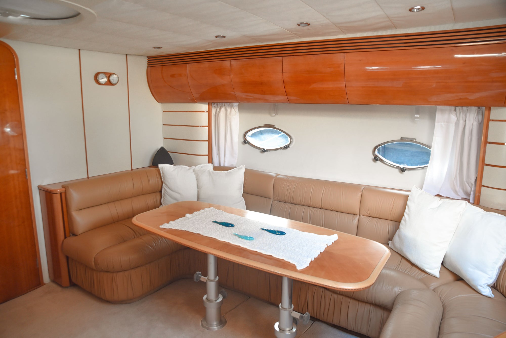 2 Hours Charter